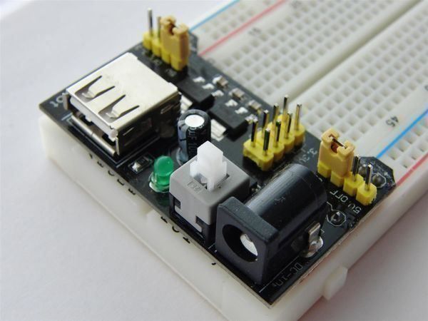 Componenti elettronici: Power Supply Stromversorgung Breadboard – Nuovo (secondo la descrizione) da Riehen venduto da GrauerBaer55