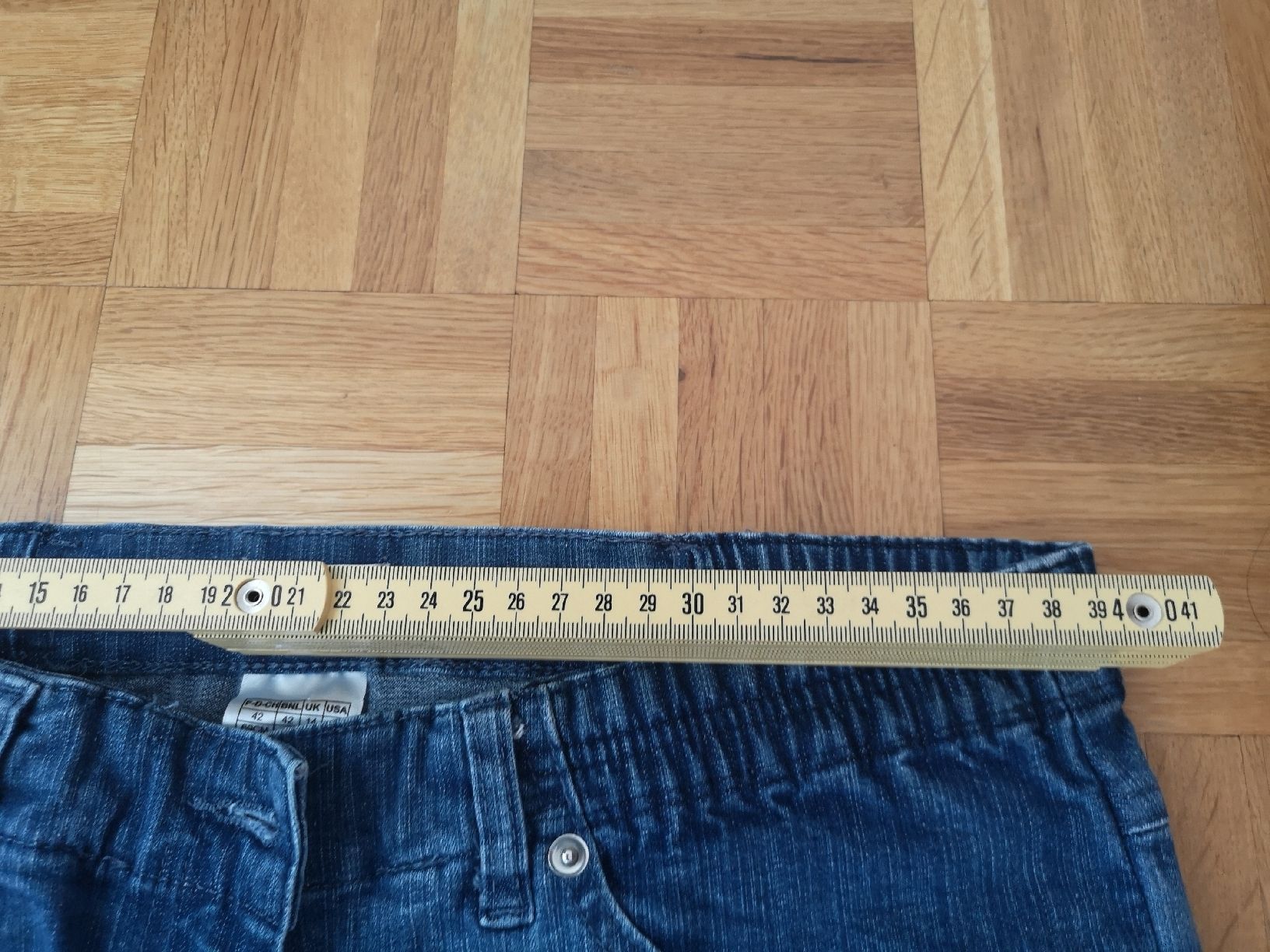 Jeans: Jean taille élastique – Nuovo (secondo la descrizione) da Nyon venduto da bicounette66 2