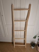 Dekorative Holzleiter (151 × 50 cm)