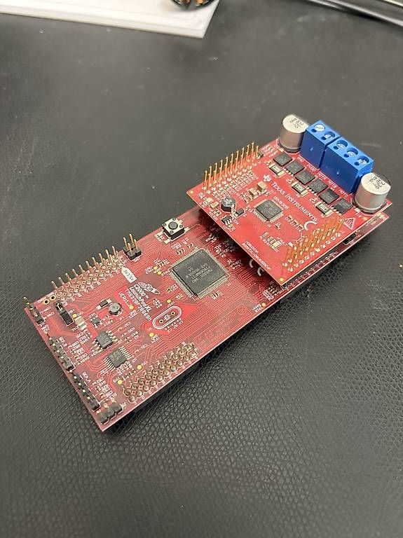 Texas Instruments Componenti elettronici: Texas Instruments C2000 LaunchPad + DRV8305EVM – Usato da Untersiggenthal venduto da sab_g27h 3