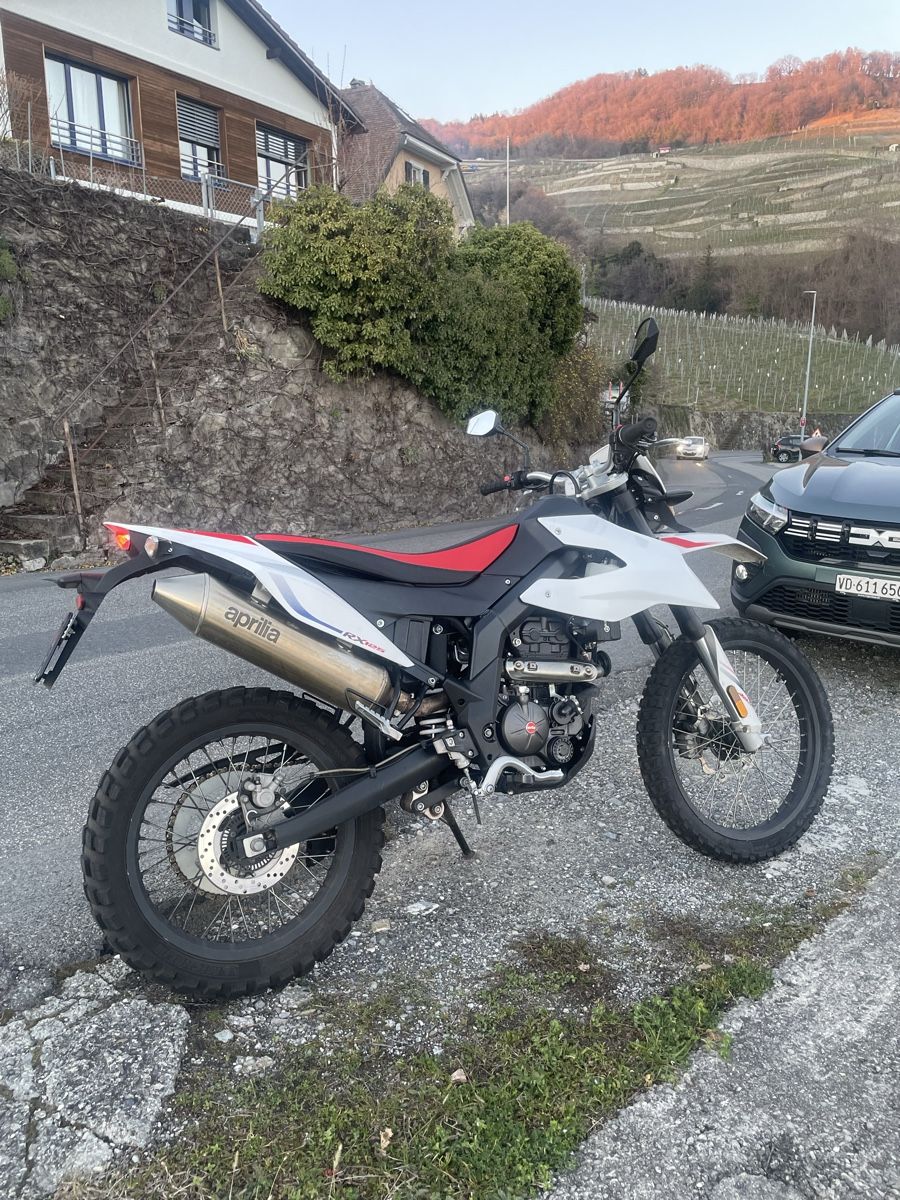 Aprilia Enduro: Moto aprilia RX125 – D'occasion à Chexbres par slb29 2