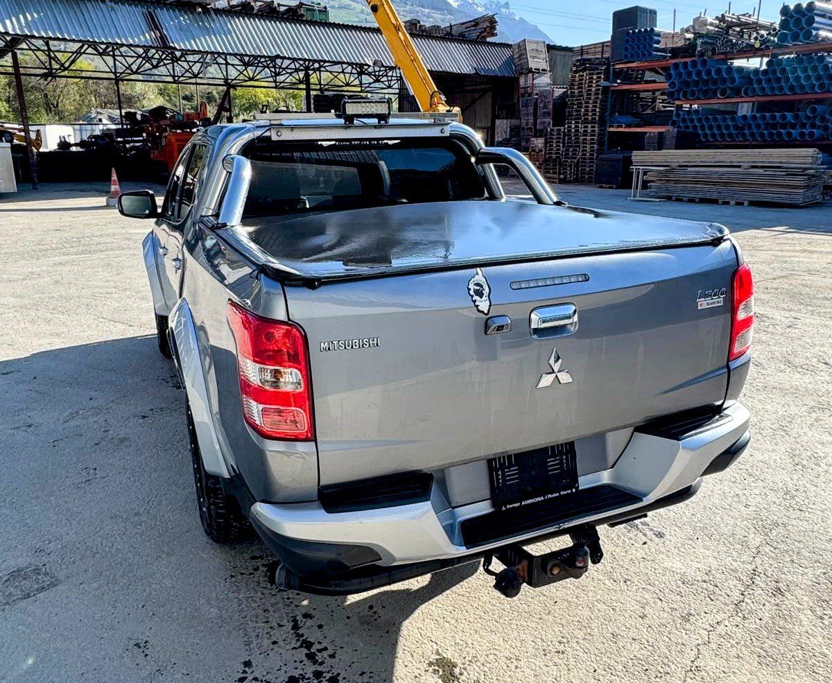 Mitsubishi Automobili: Mitsubishi L200 - Pick-up 4x4 – Usato da Vétroz venduto da Polygroup 2