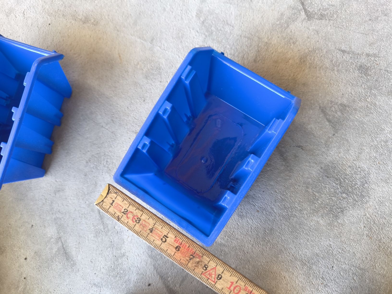 Tutti gli attrezzi: Blauer Kunststoff Behälter 30 Stk 11x7.7x5.9cm – Nuovo (secondo la descrizione) da Geiss venduto da Fiatagri_power 1