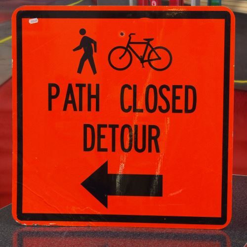 Ecriteaux: Path Closed Detour Verkehrsschild USA – D'occasion à Schalunen par schwabspielautomaten