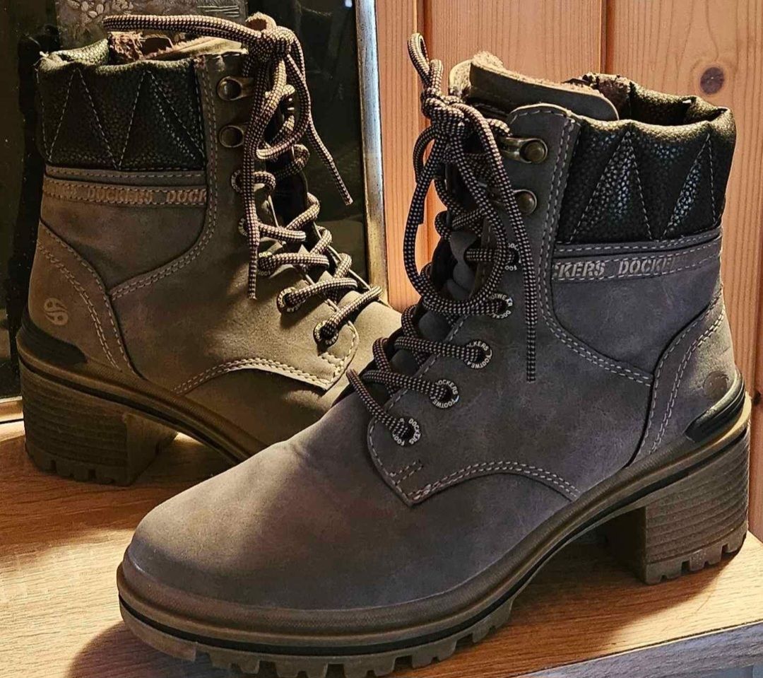 Scarpe da donna: Dockers Winterstiefel Gr. 38 – Usato da Wimmis venduto da sal_rj9j