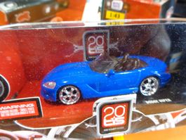Dodge Viper  1-43 (mit Box) 20tis  (Boo1)