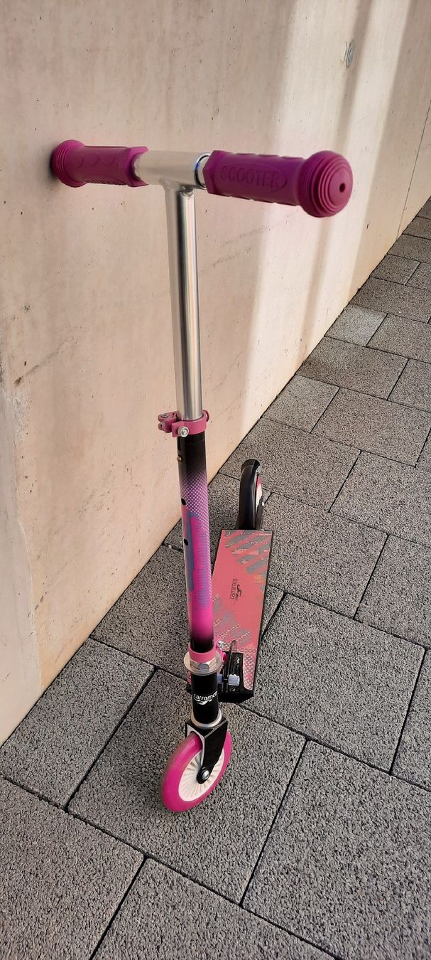 Micro Veicoli per bambini: Trottinette  – Usato da Inkwil venduto da Patmei0