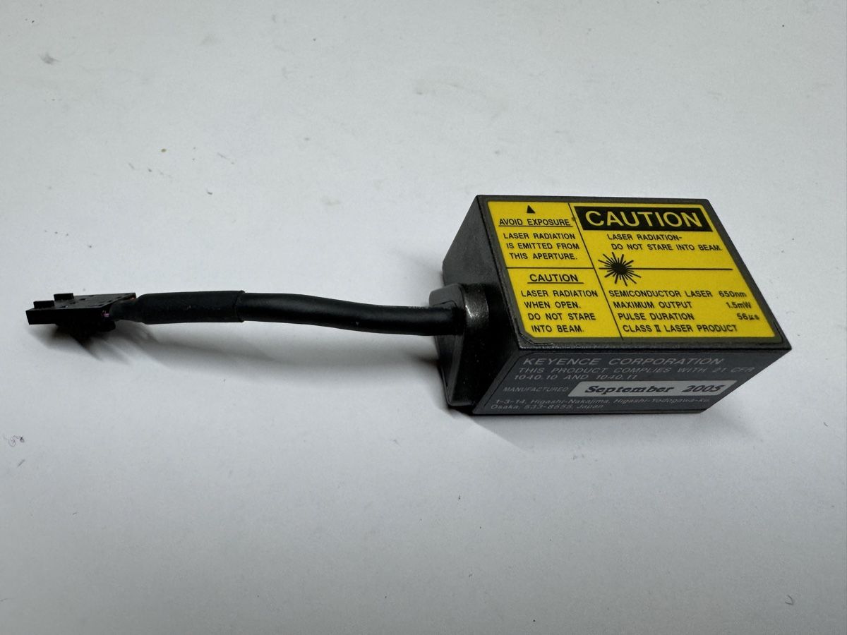 Componenti elettronici: Keyence BL-601 Ultrakompakter Laser Strichcodeleser – Usato da Lüchingen venduto da phlanlab 1