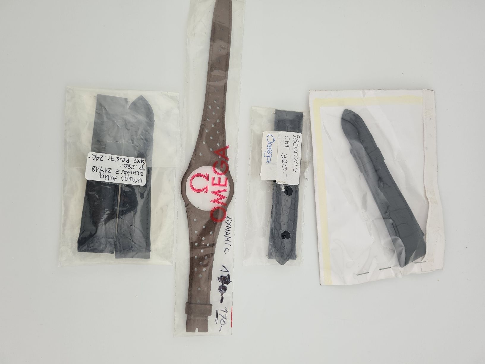 Omega Bracciali & Braccialetti: Omega Lederbänder Gesamtpaket – Nuovo e nell'imballaggio originale da Zug venduto da L.A.Zug 1