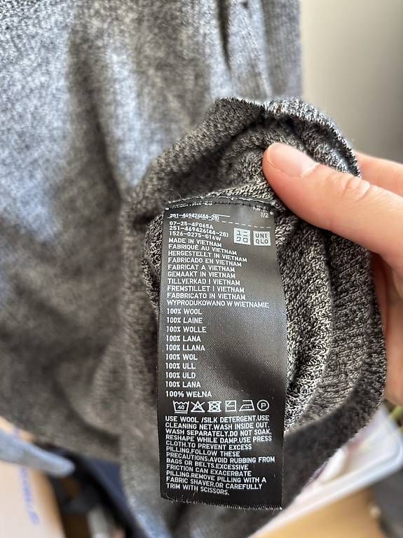 Maglioni & Felpe: Uniqlo Wollpullover – Usato da Alpnachstad venduto da mar_6ckd 2
