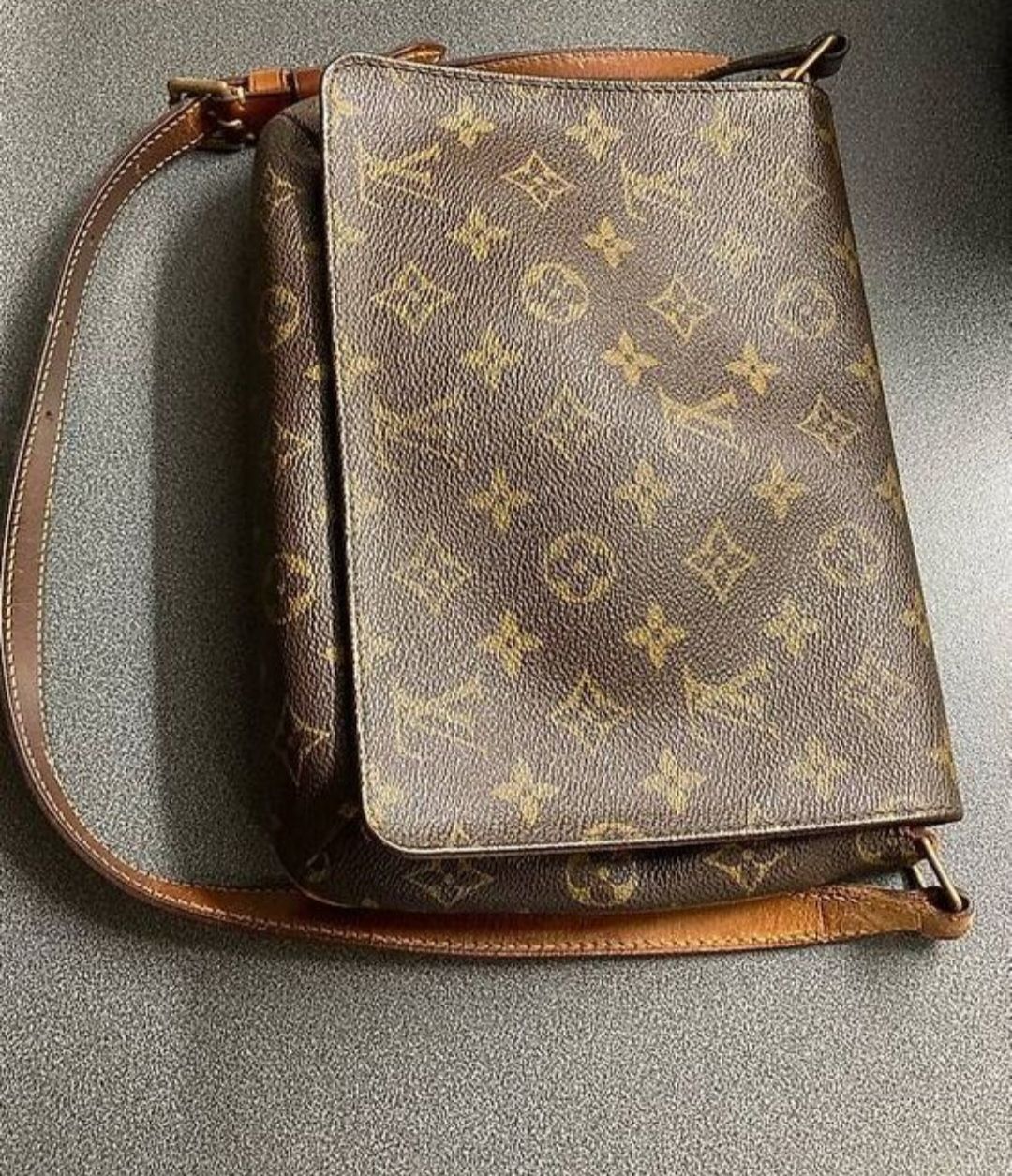 Louis Vuitton Borse da donna: Louis Vuitton Tasche – Usato da Zunzgen venduto da Fleksi 2