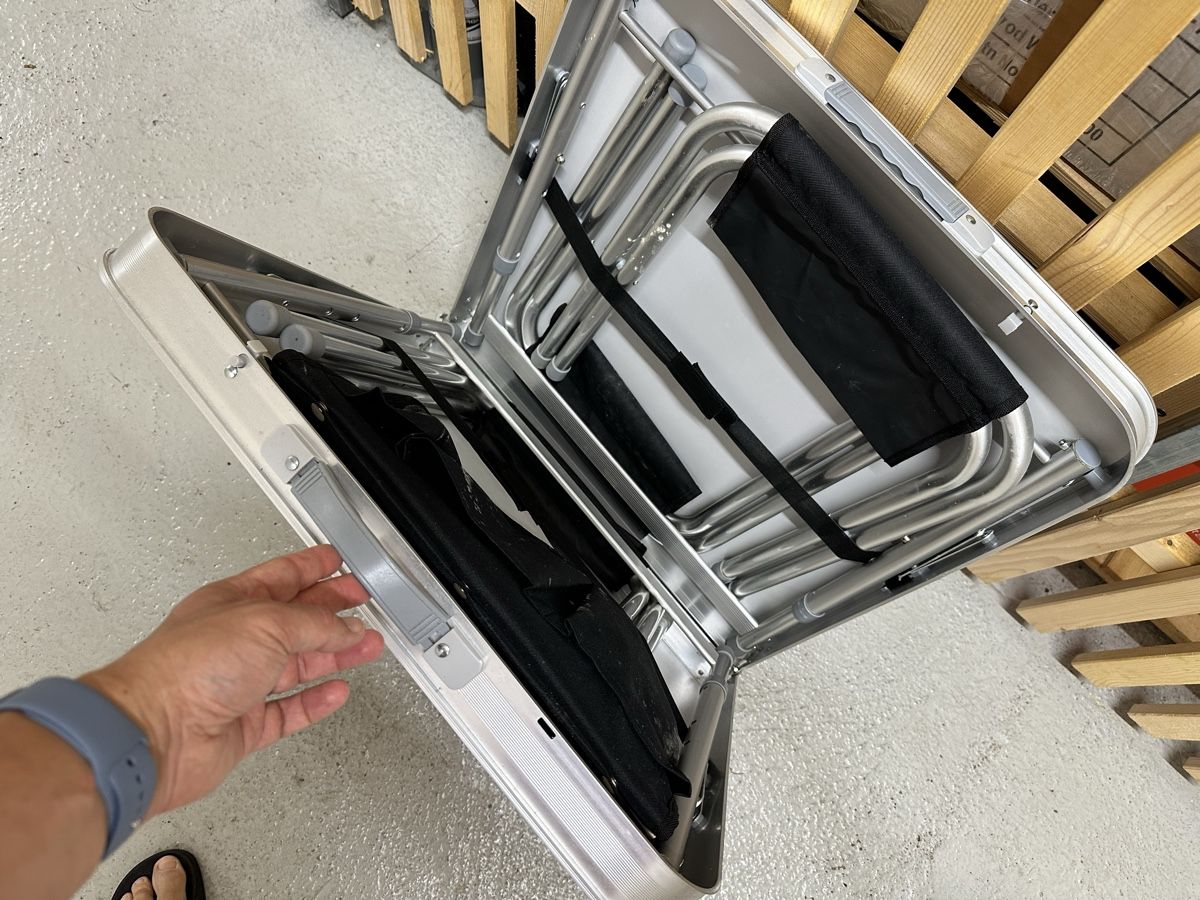 Tables: Camping Tisch Set mit 4 Hocker Aluminium – D'occasion à Thalwil par Thommy_nau 2