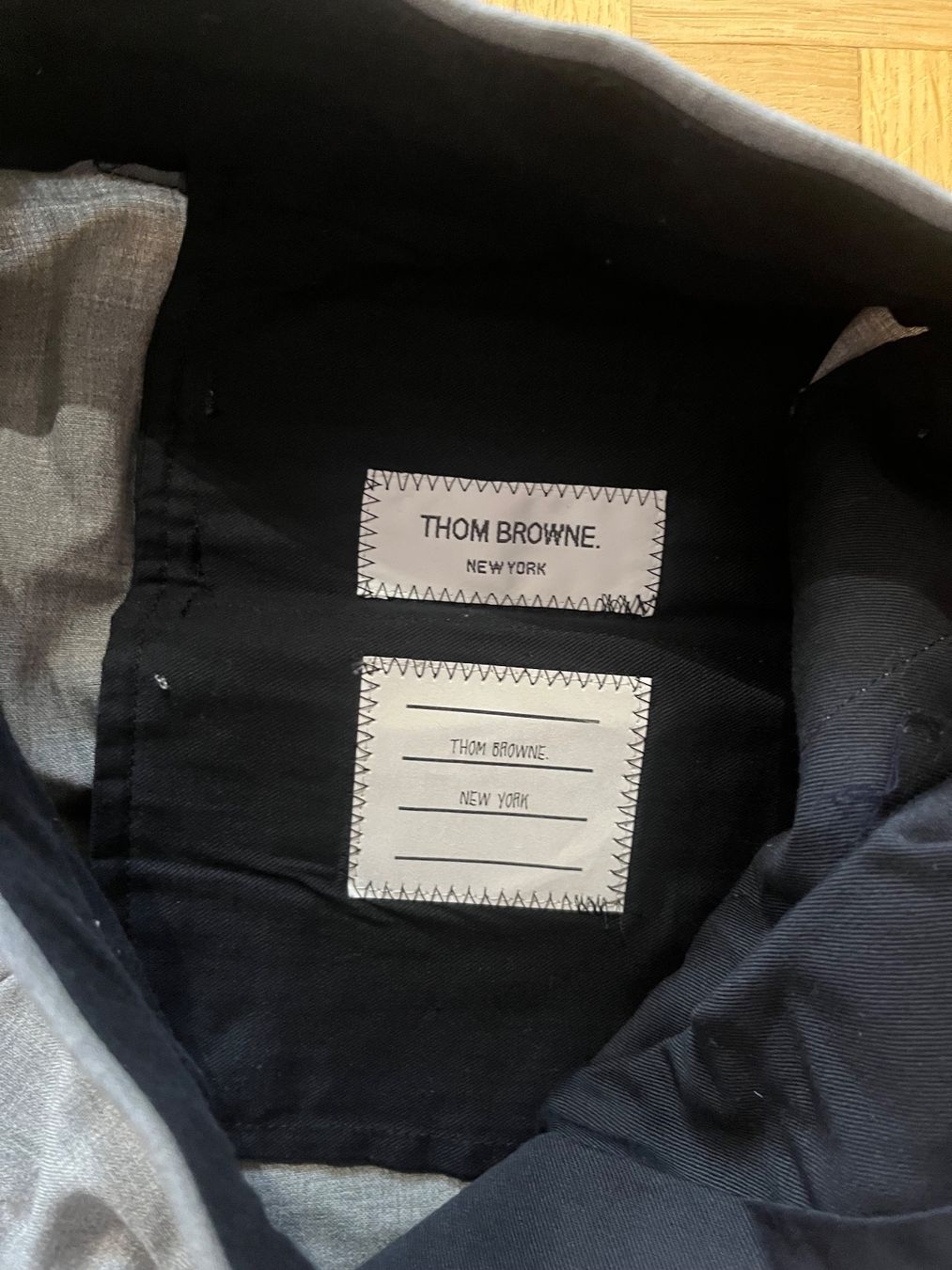 Pantaloni: Thom Browne Herren Hosen Gr. 2 – Nuovo (secondo la descrizione) da Frauenfeld venduto da Repsol_Vani 2