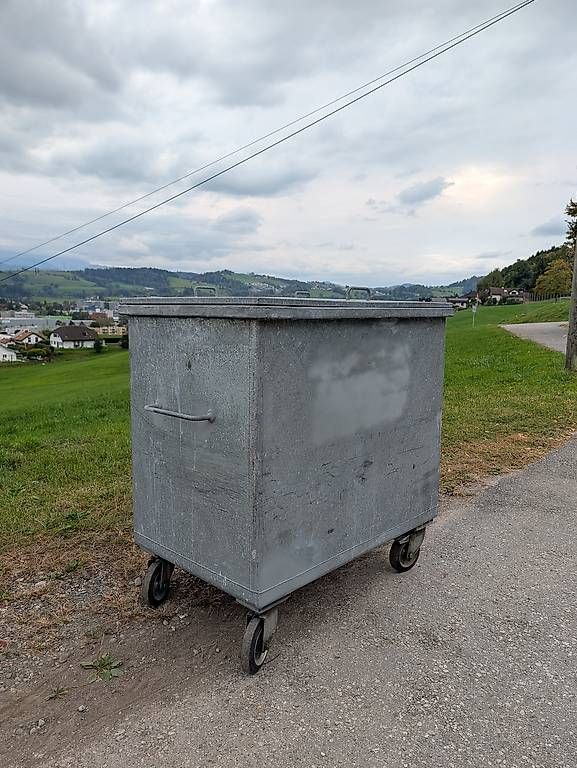 Altro per Ufficio & Commercio: Abfall Container Metal 800 Liter – Usato da St. Gallen venduto da Hillsong 1