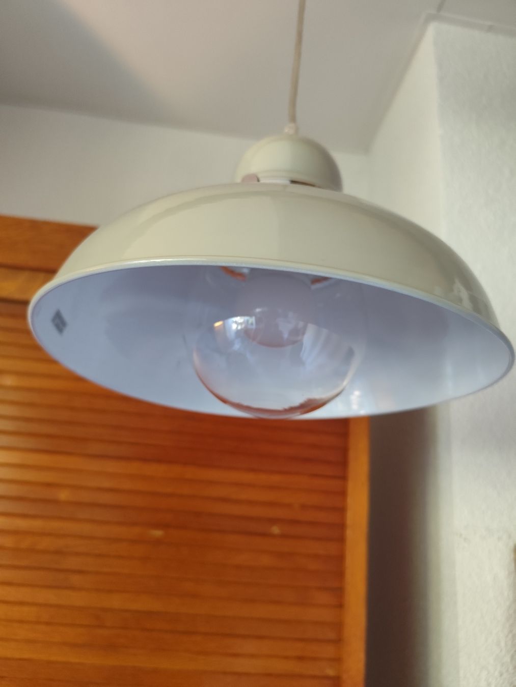 Paralumi: Lampe suspendue – Usato da Neuchâtel venduto da sis_2wcq 1