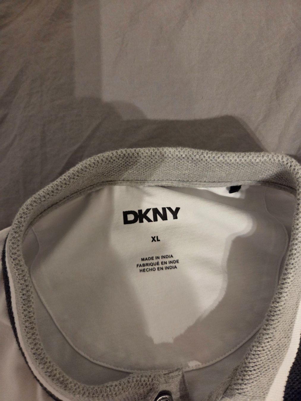 Polos: T-hirt polo DKNY – Neuf (Voir description) à Onnens FR par got_5x29 1