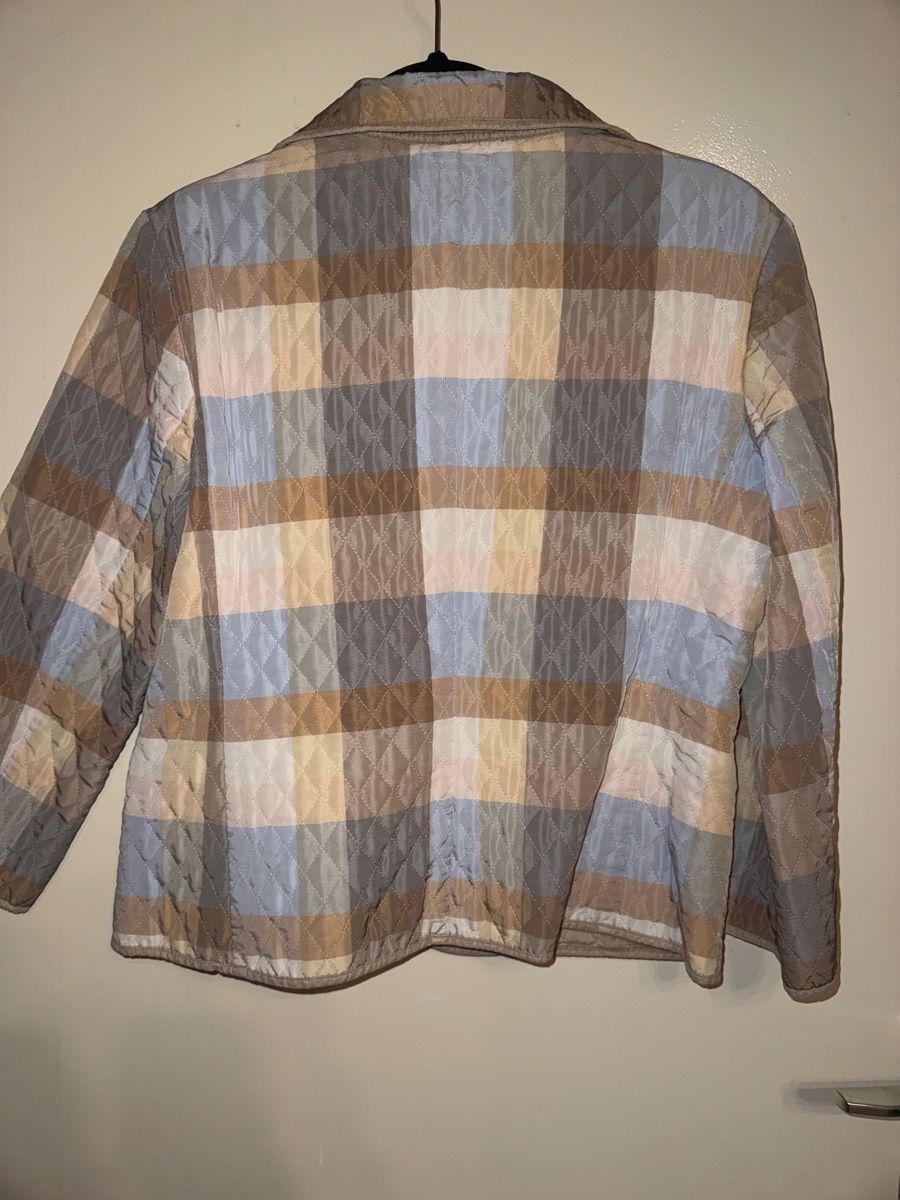 Madeleine Jacken: Madeline Übergangsjacke Gr. 36 beige kariert – Gebraucht aus St. Gallen von StyleAndMore23 2