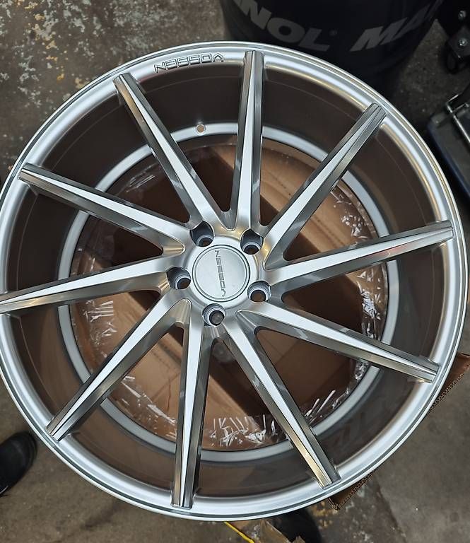 Cerchioni: Vossen CVT 22 zoll  – Usato da Abtwil SG venduto da Arktissilber 4