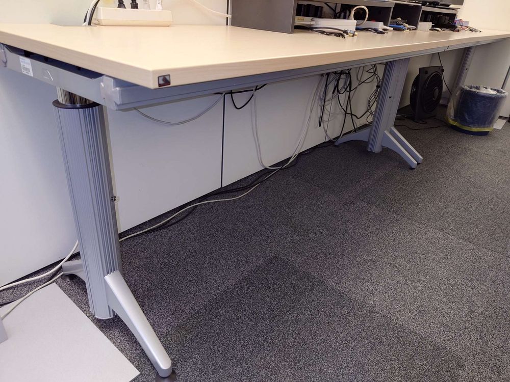 Arbeitspult Koenig+Neurath, 200x60cm 1