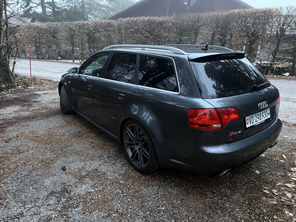 Audi Autos: Audi RS4 B7 Avant 4.2 FSI – Gebraucht aus Bassins von Burkhi_10_2 3