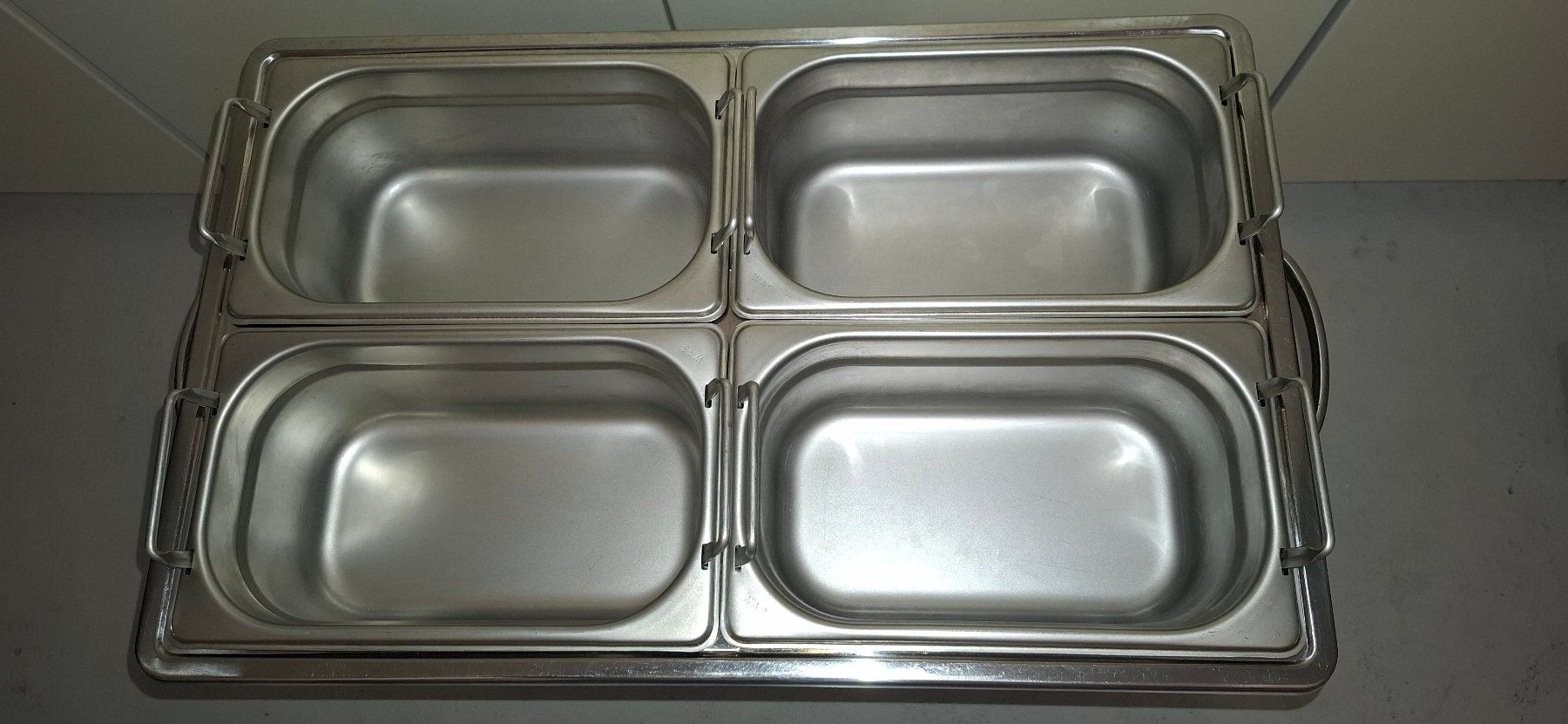 Recipients et similaires: Bartscher Gastro Behälter – Neuf (Voir description) à Weggis par Jhmathis