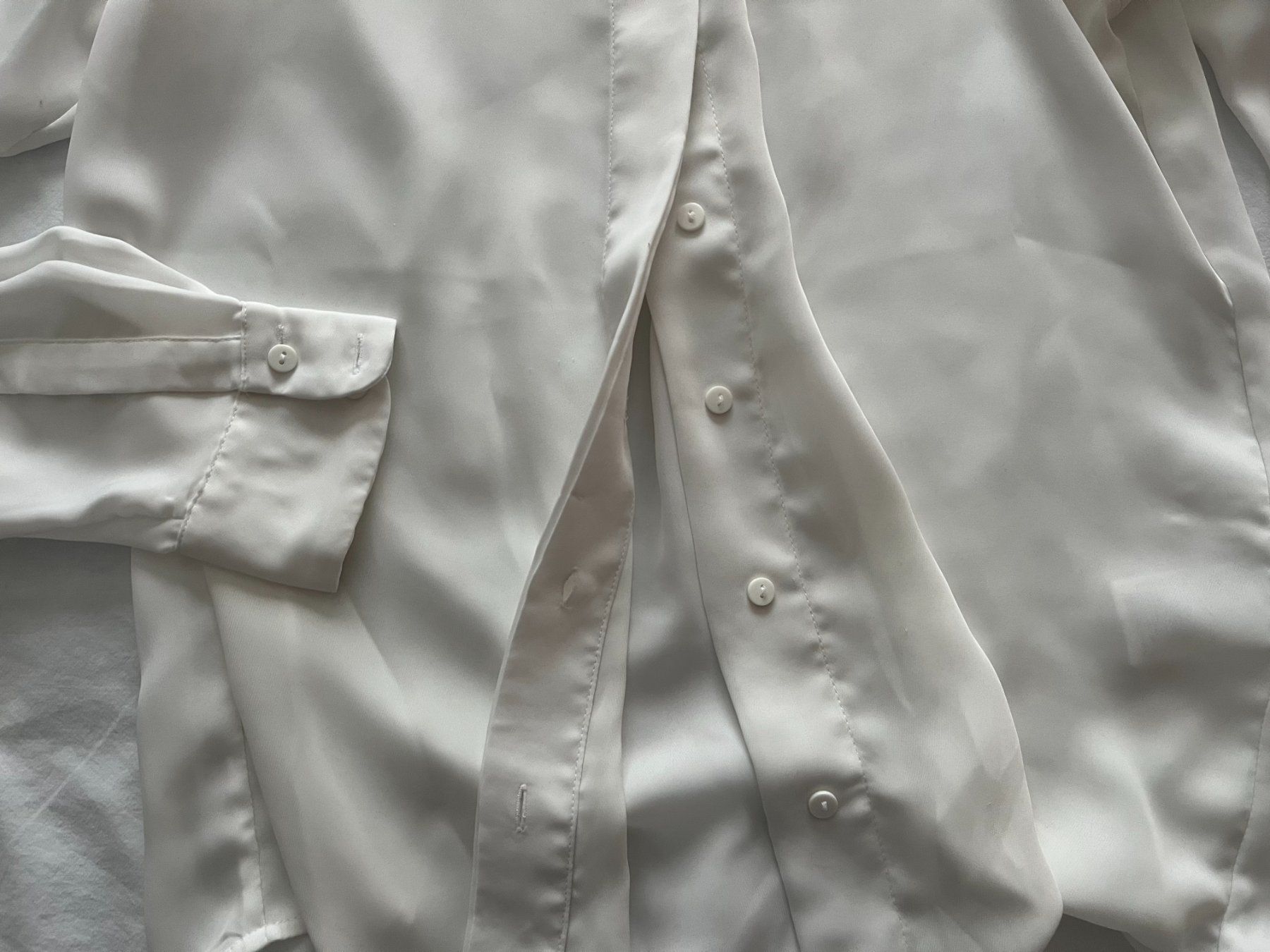 H&M Camicette: Damen Bluse "H&M" Farbe weiss Grösse 36 – Usato da Jona venduto da Flexer02 2
