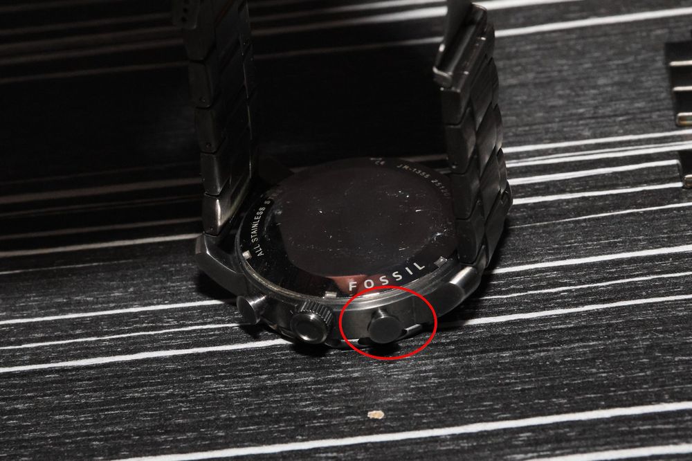 FOSSIL Uhr mit Metallarmband und neuer Batterie Kaufen auf Ricardo