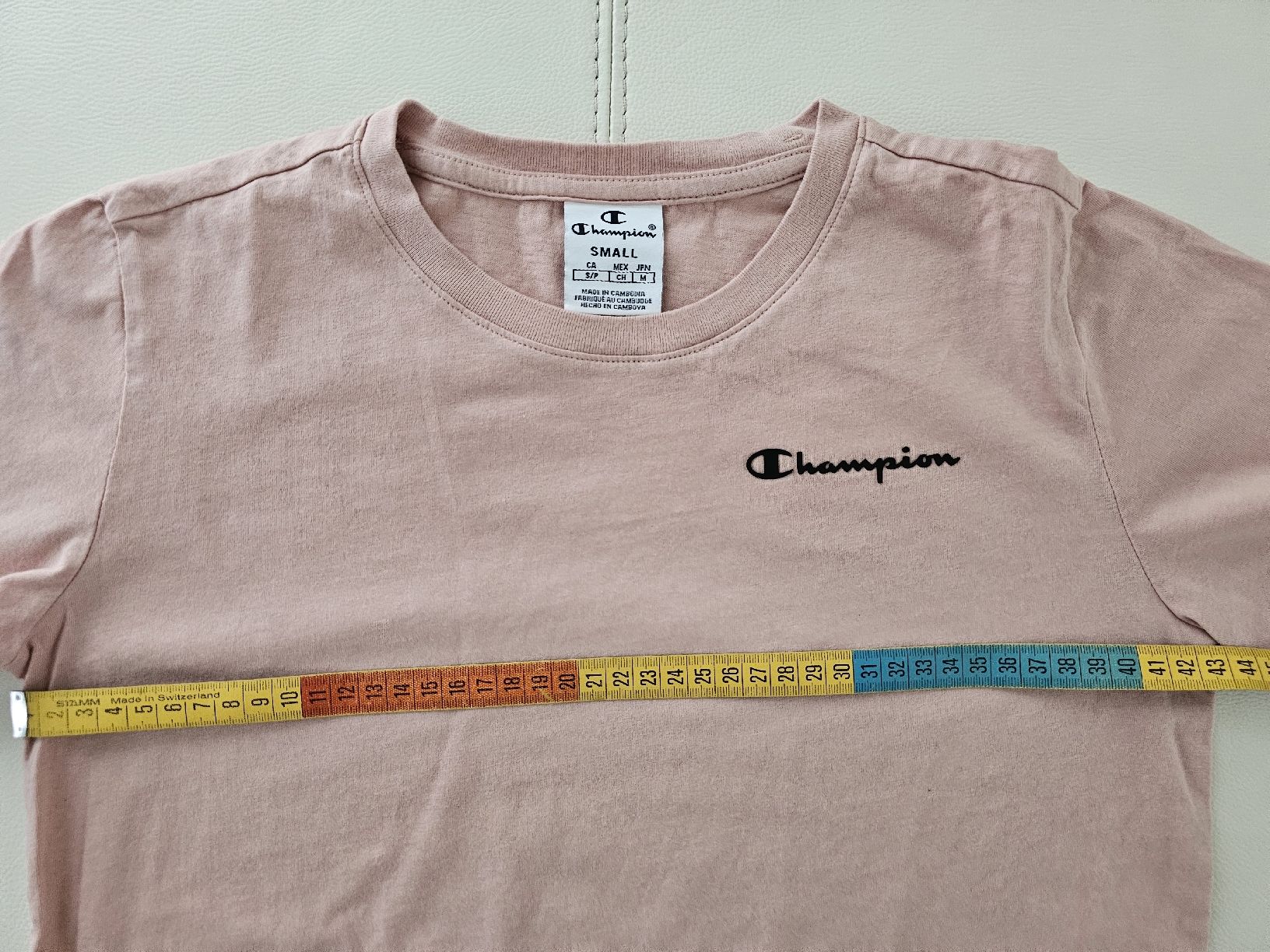 Champion T-shirt: Champion T-shirt – Usato da Steinmaur venduto da Kiki_m240 2