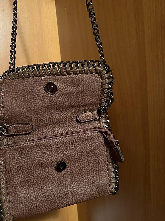 Borse da donna: Pochette con catenella – Usato da Pregassona venduto da mar_2jjh 1