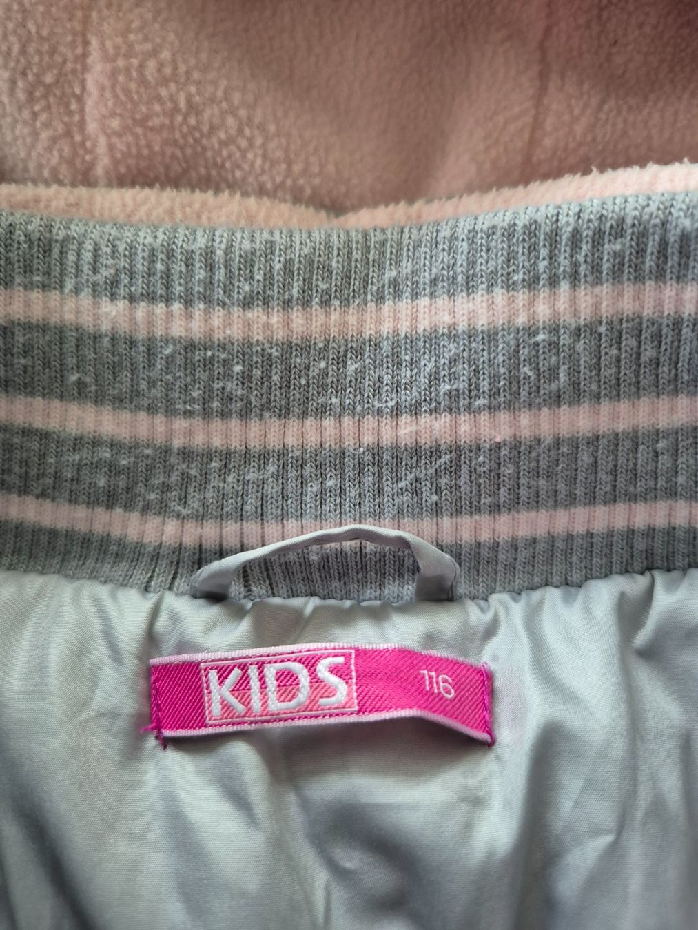 Vestes & Manteaux: Kinder Steppjacke Grösse 116 – D'occasion à Niederönz par Niederhe 2