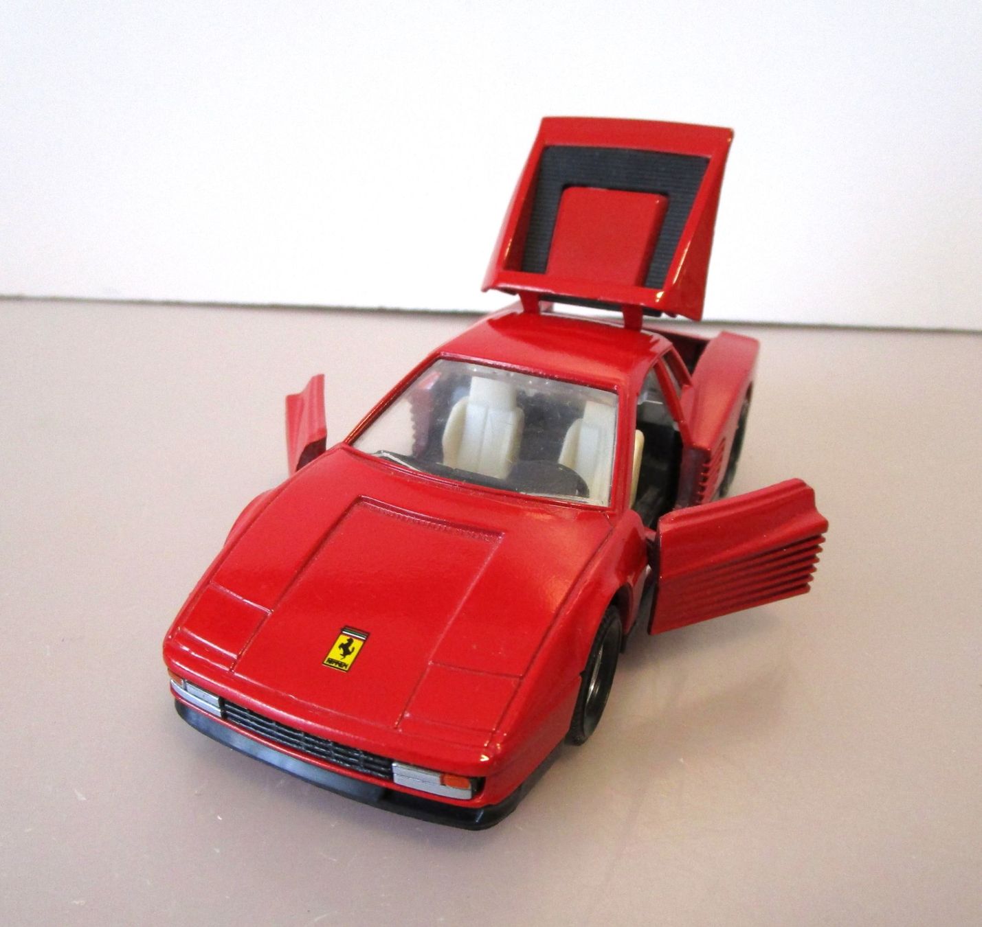 Ferrari Modellautos: MATCHBOX FERRARI TESTAROSSA - K149 – Neu (gemäss Beschreibung) aus Chêne-Bourg von breno56 5