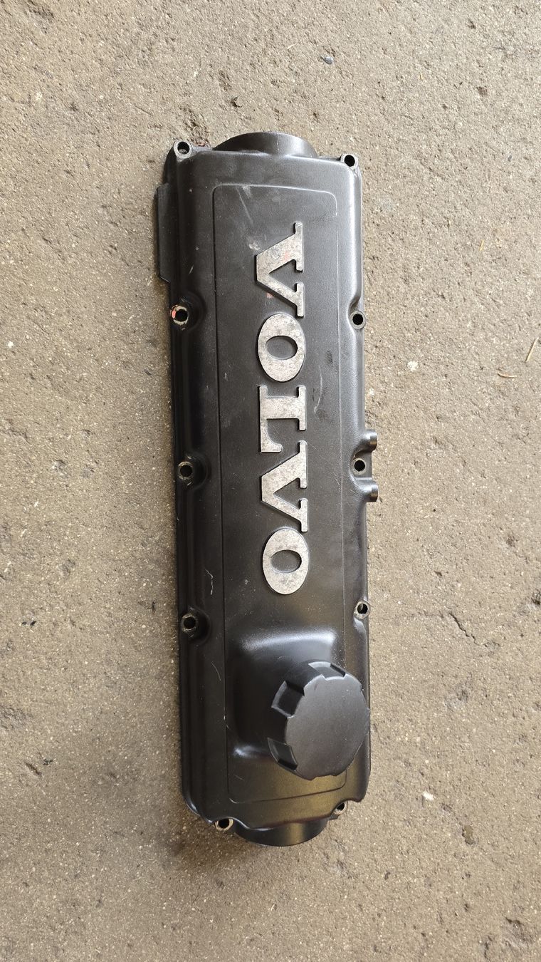 Volvo Tutti pezzi di ricambio auto: Volvo B230 Ventildeckel – Usato da Bern venduto da tiz_lw6n