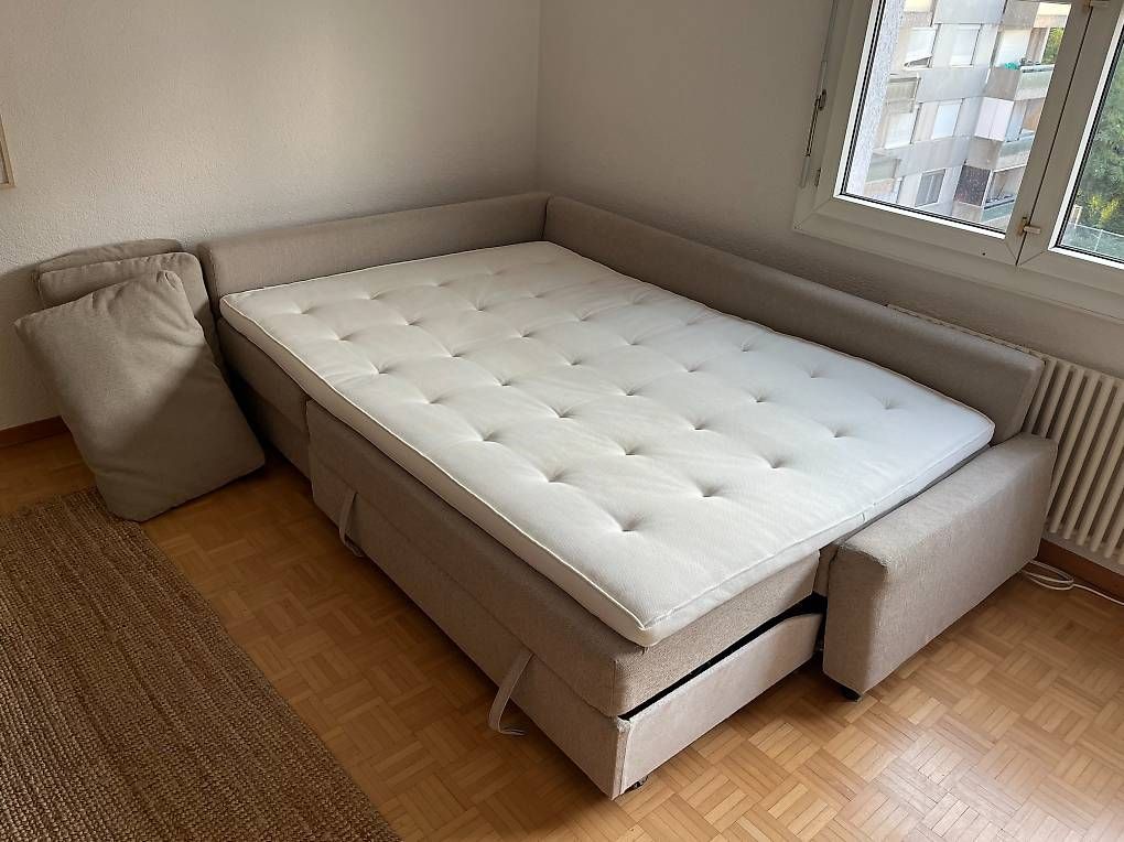 Ikea Sofas: Canapé-lit d'angle, Ikea FRIHETEN – D'occasion à Neuchâtel par quentin_g 4