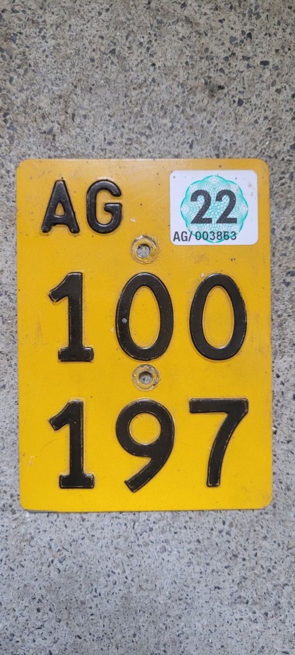 Mofas: Mofa Nummer AG 100197 – Gebraucht aus Emmenbrücke von ReadySI