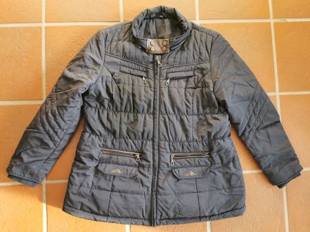 Charles Vögele; schwarze Steppjacke / Übergangsjacke Gr. 48