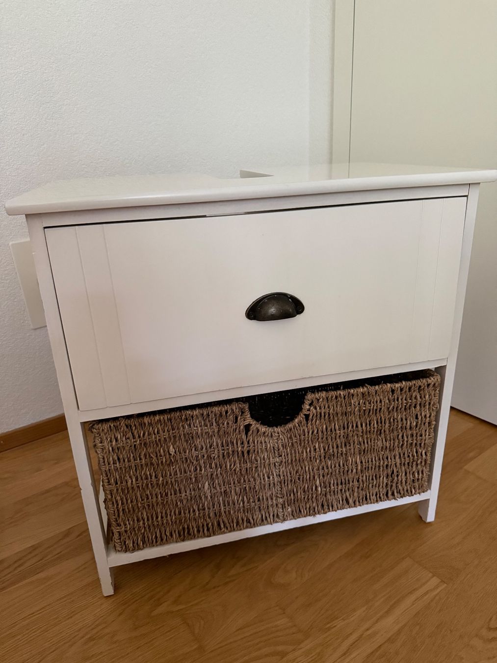 Micasa Mobili per bagno: WC-/Lavabo-Schrank Weiss mit Flechtkorb – Usato da Rikon im Tösstal venduto da arizona8