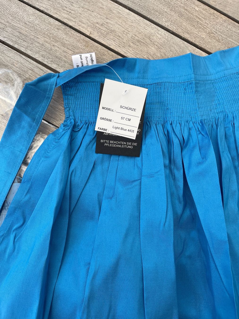 Trachtenmode: Dirndl Seiden Schürze light blue 57cm – Neu (gemäss Beschreibung) aus Kilchberg ZH von Seb92 1