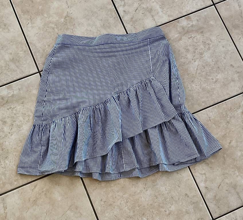 Esprit Gonne: Jupe motif rayé à volants - ESPRIT - 38/40 – Usato da Chézard-St-Martin venduto da timogabychou