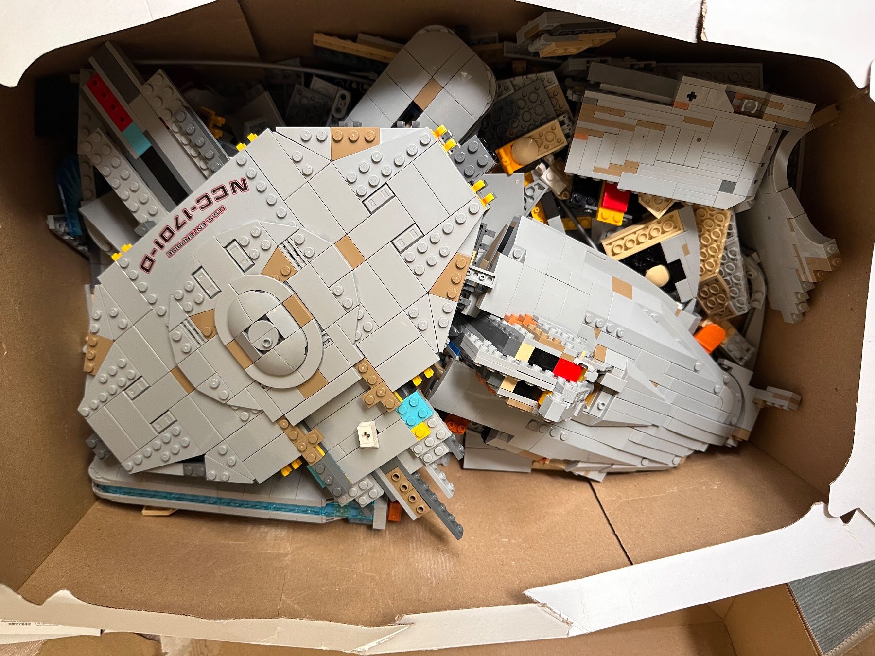 Lego Kit di costruzioni: Lego USS Enterprise NCC 1701-D – Usato da Bern venduto da sim_8f77 1