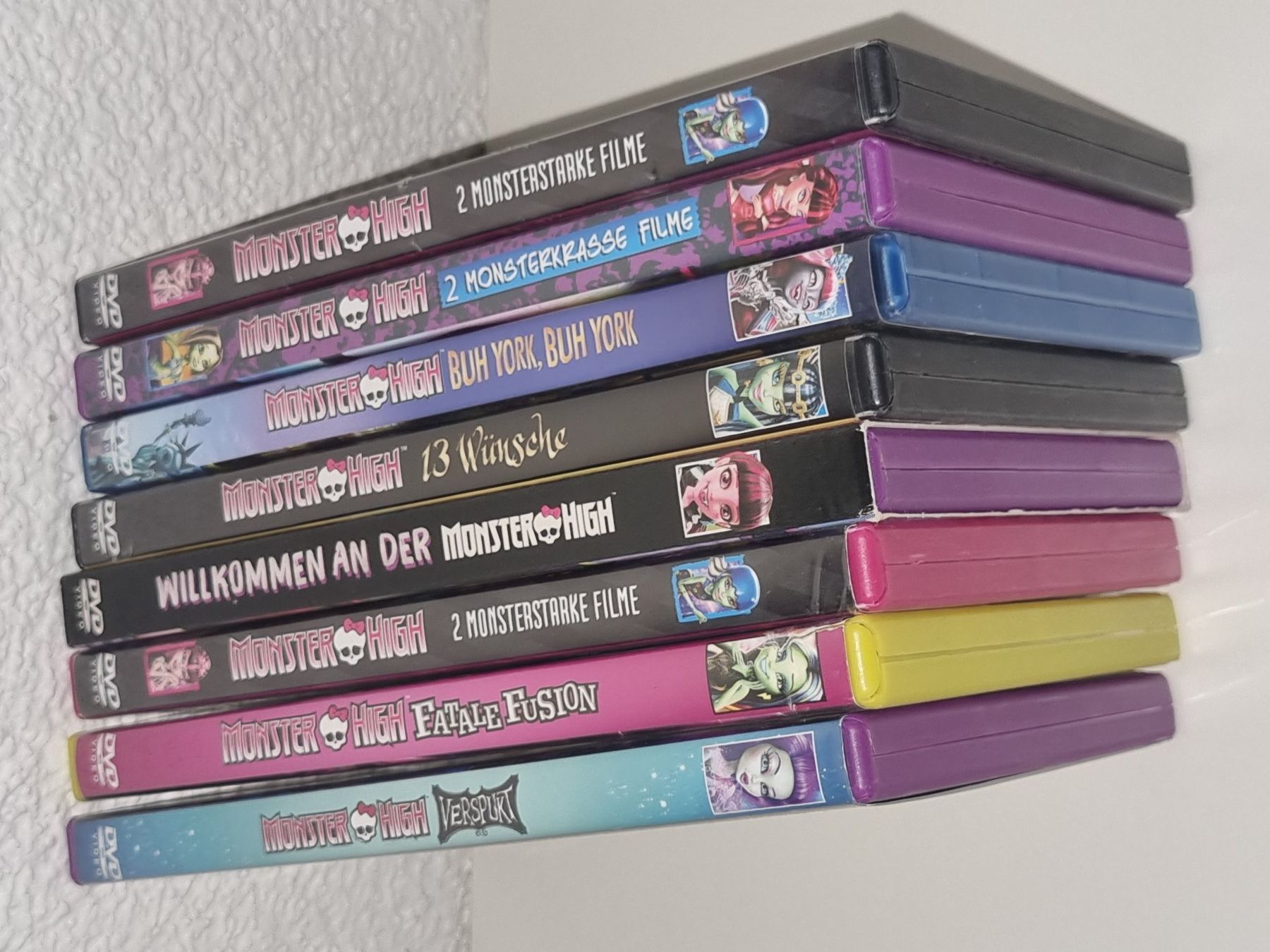 Tutti i DVDs: DVD-Sammlung Monster High – Usato da Ehrendingen venduto da Thomas_2 2