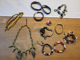 Lot de bijoux