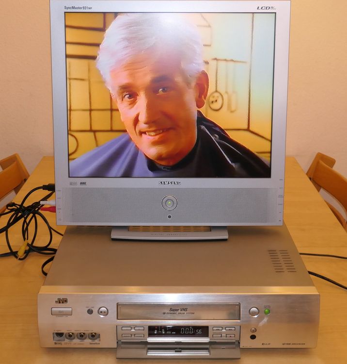 JVC HRS9500E SVHS Videorecorder VCR/TBC mit Fernbedienung Kaufen