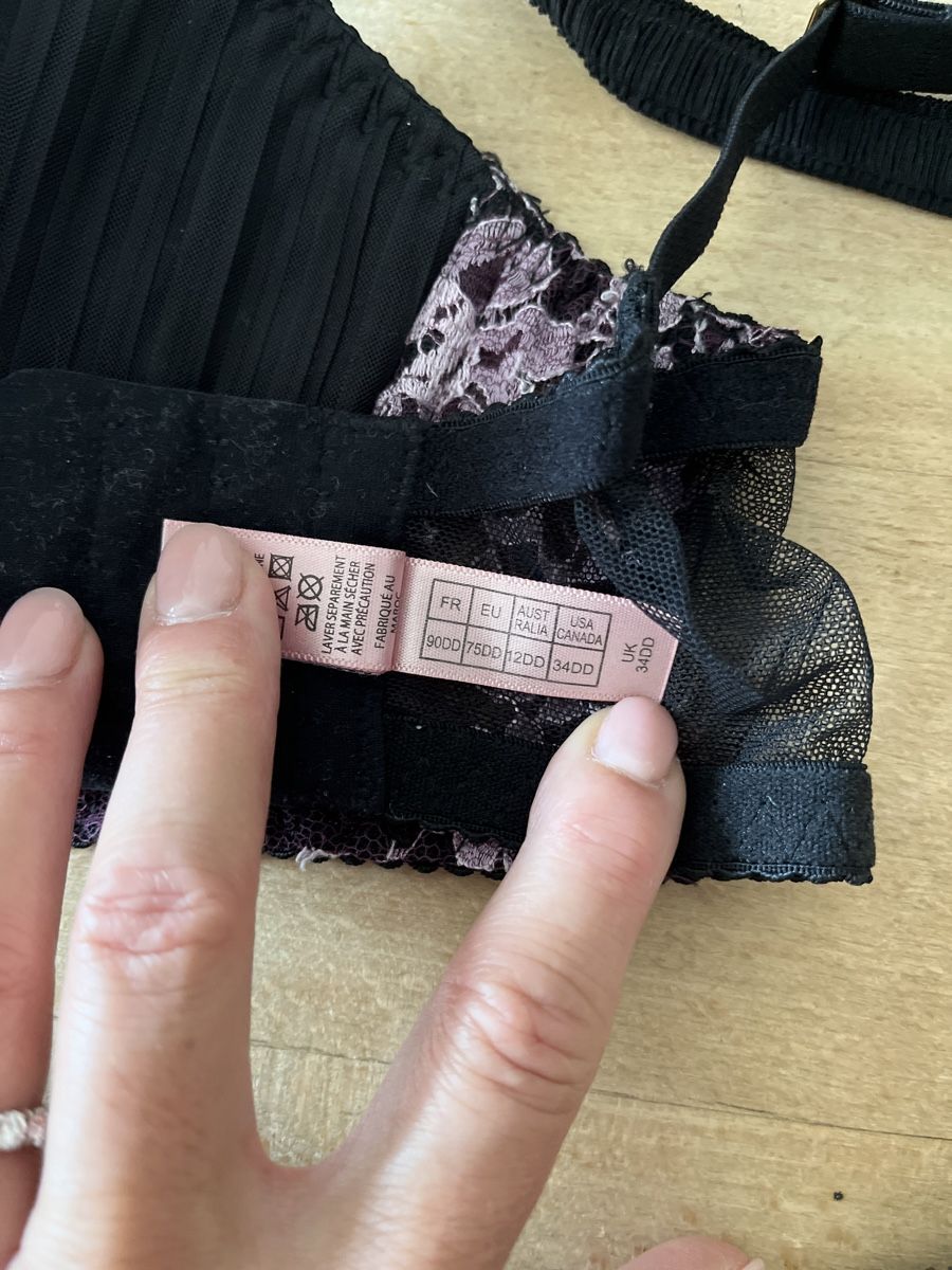 Autres dessous: Agent provocateur 75 DD , höschen 40, wunderschön – D'occasion à Aesch BL par shuja01 2