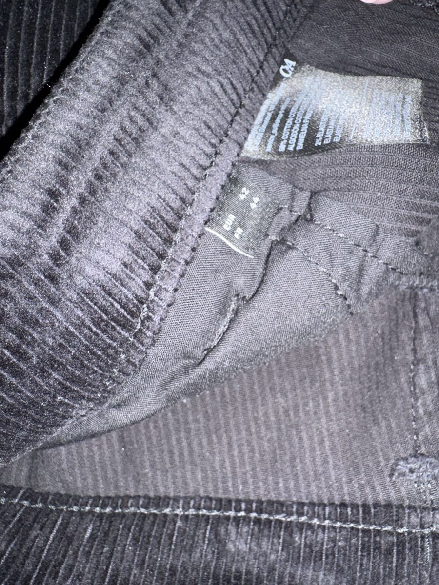 Lots de vêtements: Hosen Set, GR 30-42 – D'occasion à Pfeffingen par Twoa 5
