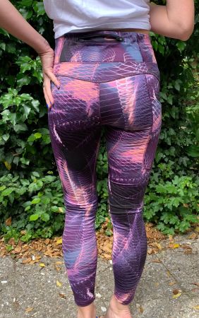 Leggings sportivi Crivit taglia M/40 fantasia viola-rosa