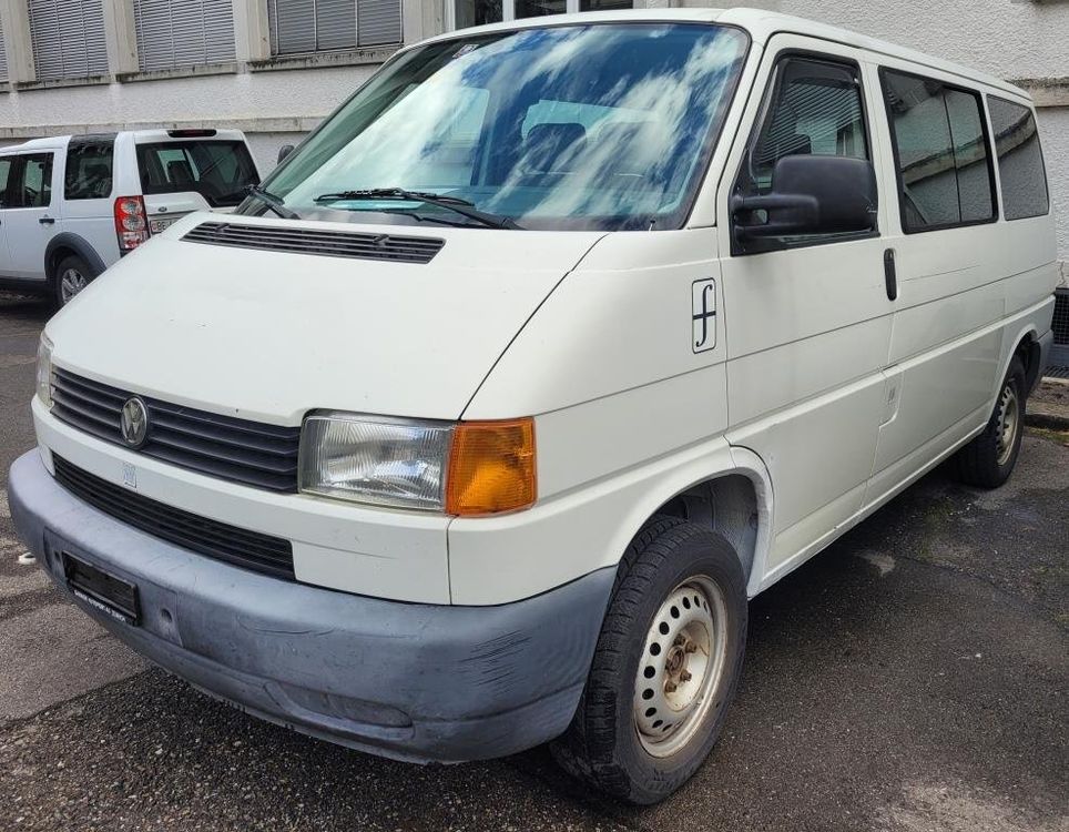 Beau Bus VW T4 2.5L Essence 9 pl. Automat. Expertisé du jour