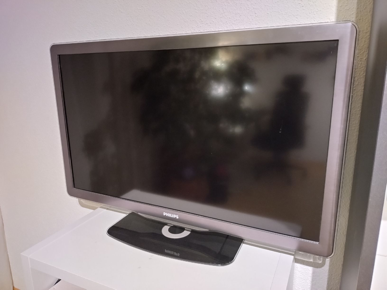 Philips Televisori: Philips LED TV 40PFL7605H/12 – Usato da Sempach venduto da Dachkatze