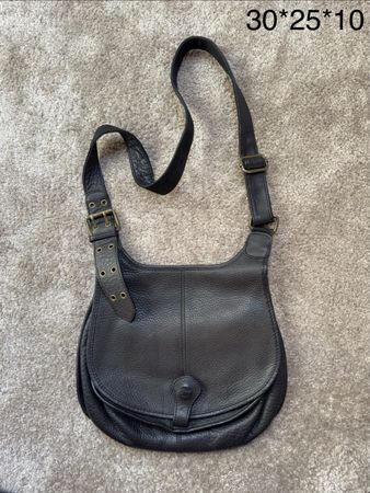 Sac bandoulière en cuir noir vintage