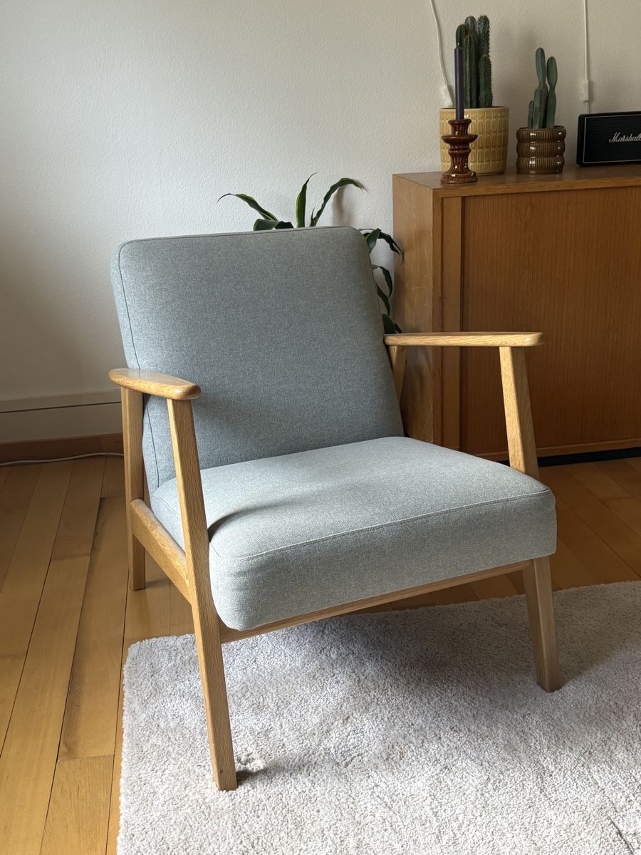 Ikea Poltrone: IKEA Sessel skandinavisches Design hellgrau/hellblau Holz – Usato da Basel venduto da len_w7hr 1