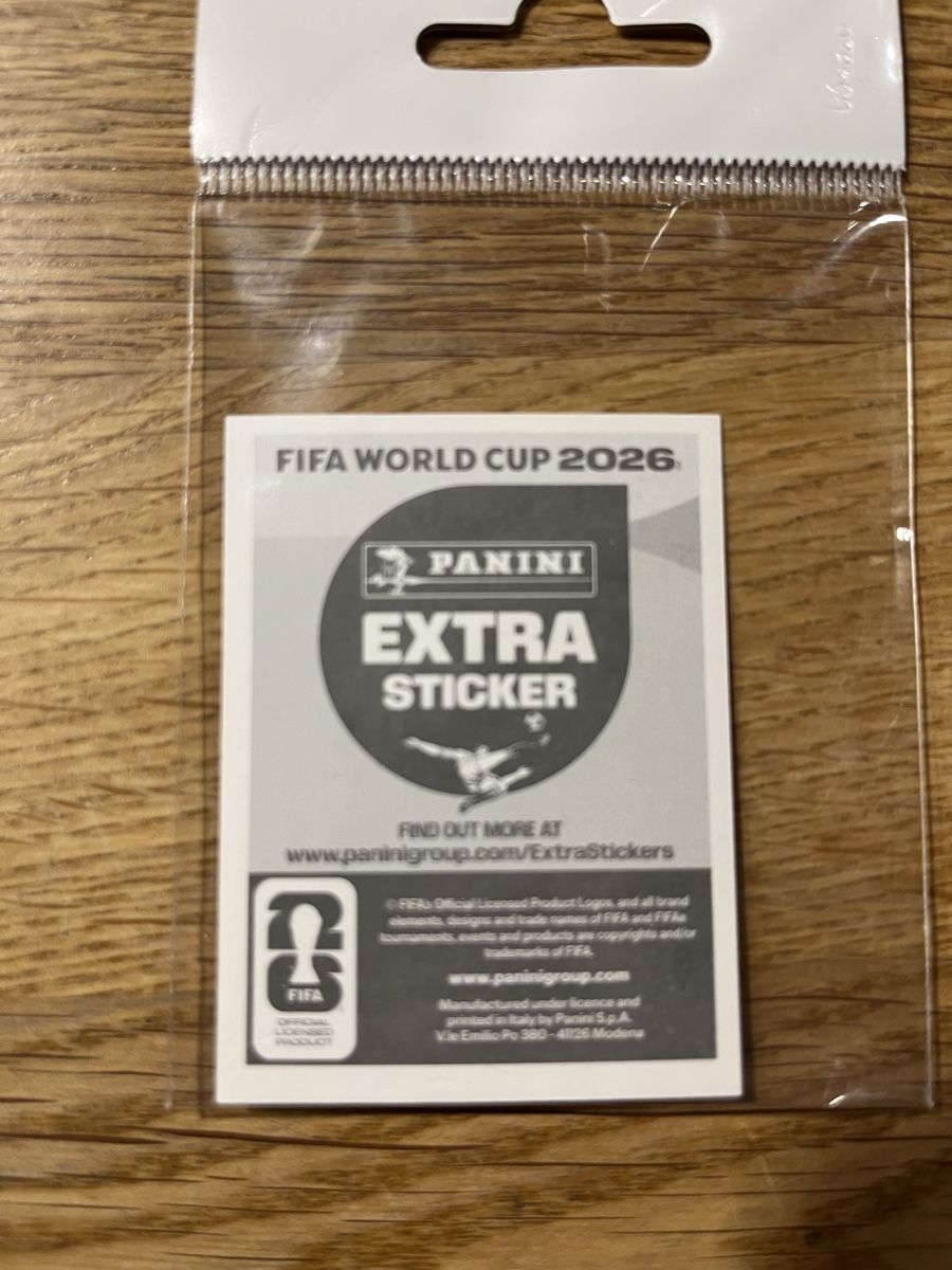 Panini Carte collezionabili: Panini Extra Sticker Christiano Ronaldo Gold – Nuovo (secondo la descrizione) da Muttenz venduto da zei_v7xg 1
